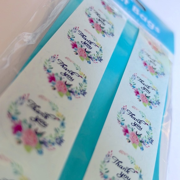 🆕 NEW 24 pcs Treat Bags Paper Bags, 12 sacs à surprise with Stickers - Picture 6 of 6